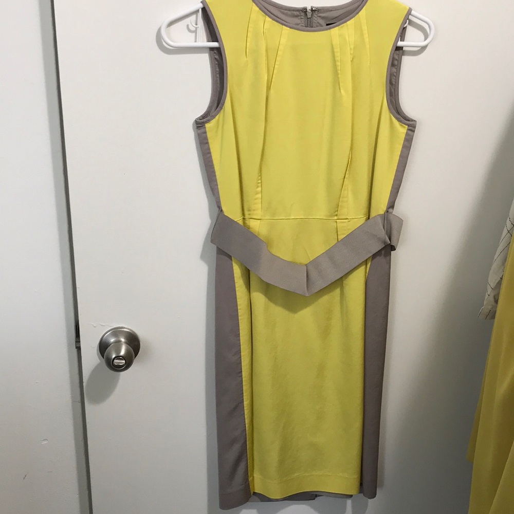 Ann Taylor size 0P bicolor silk dress with belt